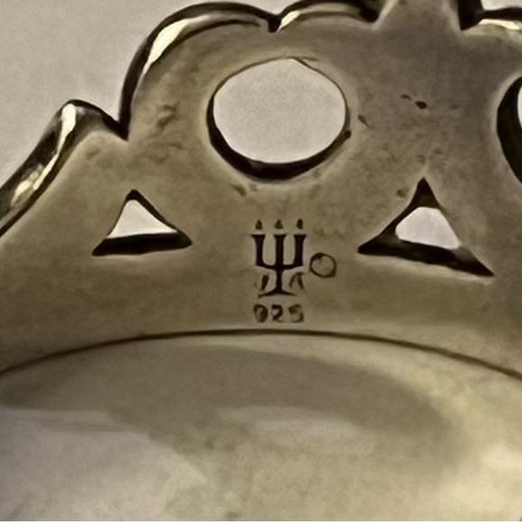 Fun james avery sterling crown ring - Picture 6 of 6